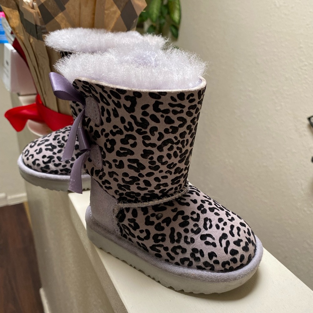Uggs Bailey bow boots leopard